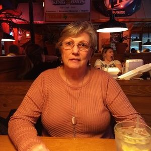 Meet your Posher, Sandra